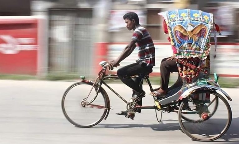 Battery-Driven-Rikshaw-In-Dhaka-City-News-Photo-21-11-2024-2